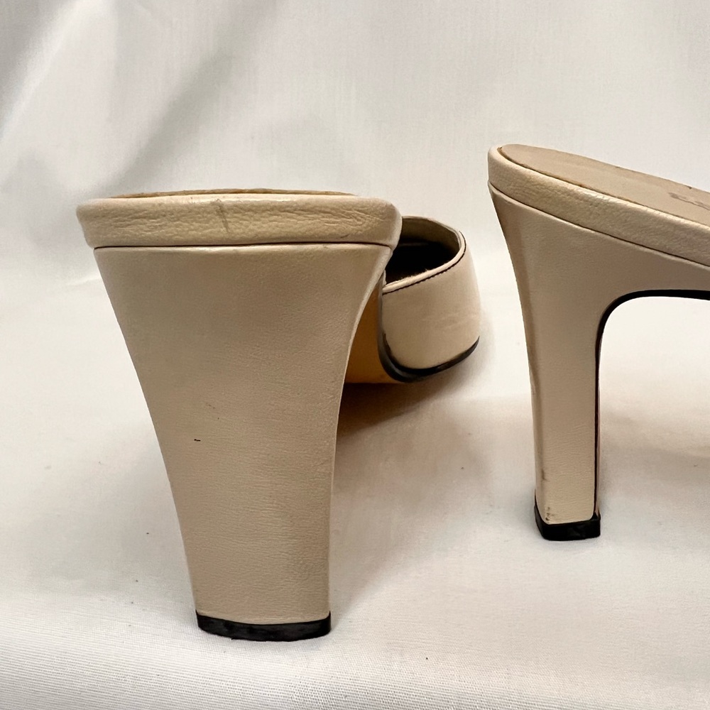Espanola mule heels, size 8 1/2M. - Picture 9 of 12